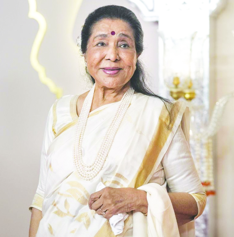 Legendary singer Asha Bhosle passes away at 92 in Mumbai