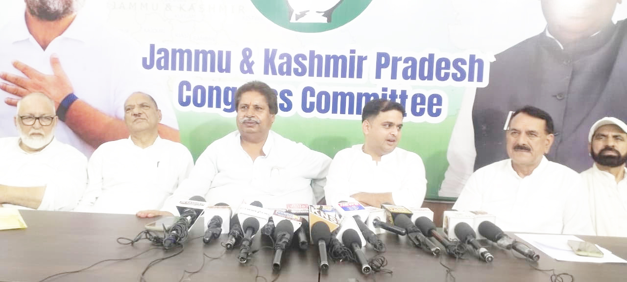 Bhalla demands restoration of Statehood, criticizes “Bureaucratic Rule” in J&K at Congress Meeting Bhalla demands restoration of Statehood, criticizes “Bureaucratic Rule” in J&K at Congress Meeting