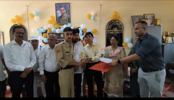 Dr Narinder Singh felicitates meritorious students at RS Pura School Dr Narinder Singh felicitates meritorious students at RS Pura School