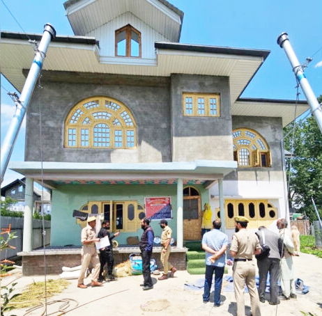 Srinagar Police attaches property worth Rs 1 Crore of drug peddler in Anantnag Srinagar Police attaches property worth Rs 1 Crore of drug peddler in Anantnag