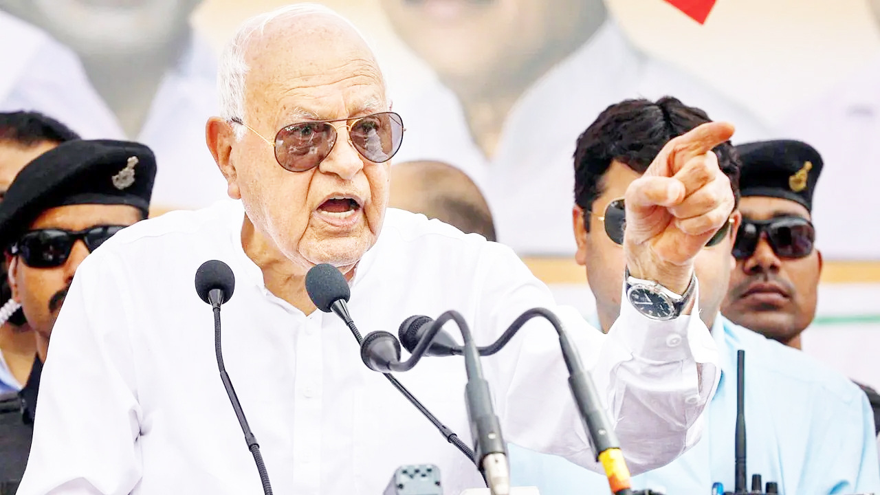 Farooq Abdullah blames PDP for “Destruction” of Jammu Kashmir Farooq Abdullah blames PDP for “Destruction” of Jammu Kashmir