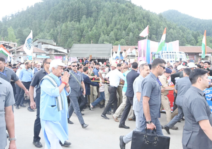 LG Manoj Sinha Joins Nasha-Mukt Jammu Kashmir Campaign In Kupwara LG Manoj Sinha Joins Nasha-Mukt Jammu Kashmir Campaign In Kupwara