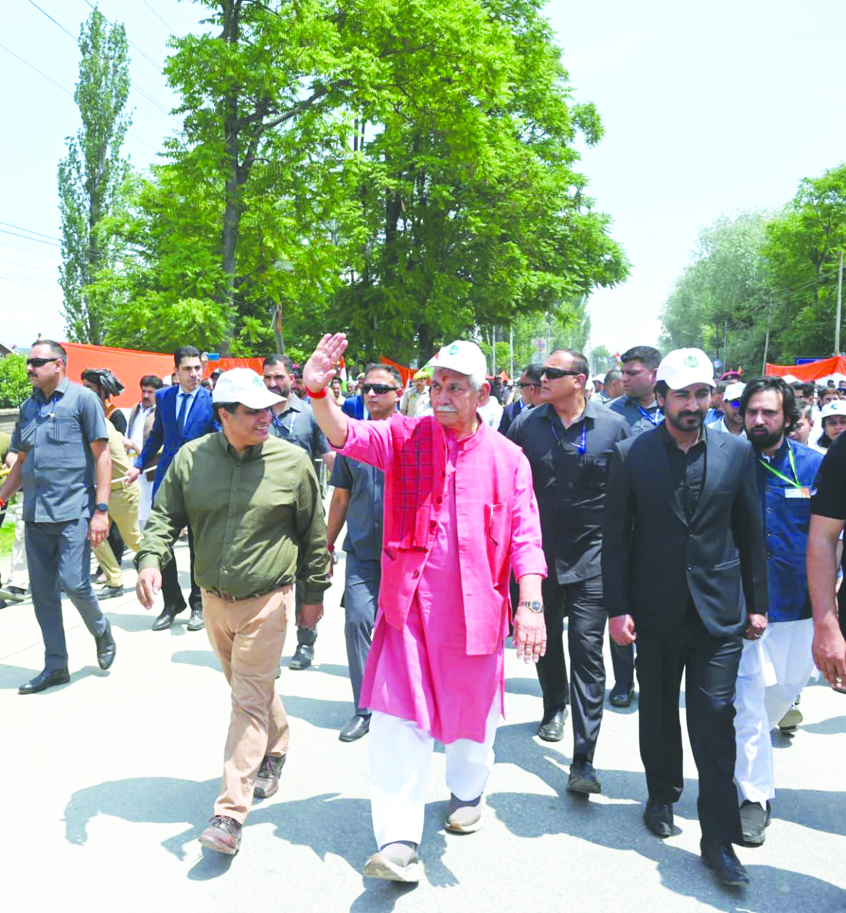 LG Manoj Sinha leads ‘Nasha Mukt’ Anti-Drug rally in Baramulla LG Manoj Sinha leads ‘Nasha Mukt’ Anti-Drug rally in Baramulla