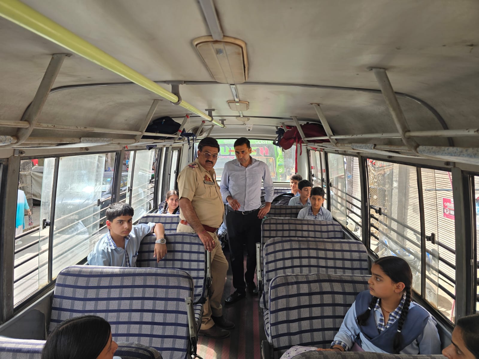 MVD Rajouri conducts extensive vehicle checking drive; issues 16 challans, seizes 4 vehicles MVD Rajouri conducts extensive vehicle checking drive; issues 16 challans, seizes 4 vehicles