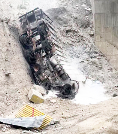 Two killed as truck plunges into gorge, catches fire near Gangroo in Ramsoo on NH 44