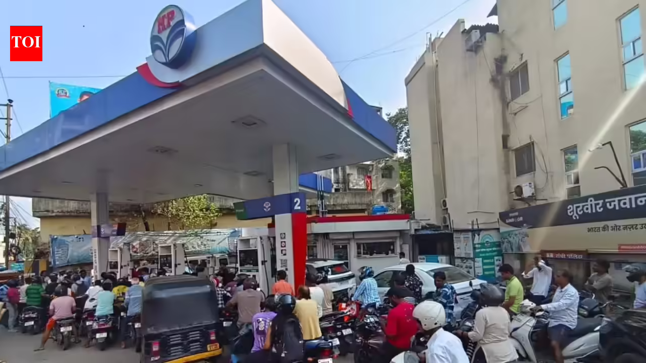 Govt notifies order to cap bulk fuel buys during crunch | India News