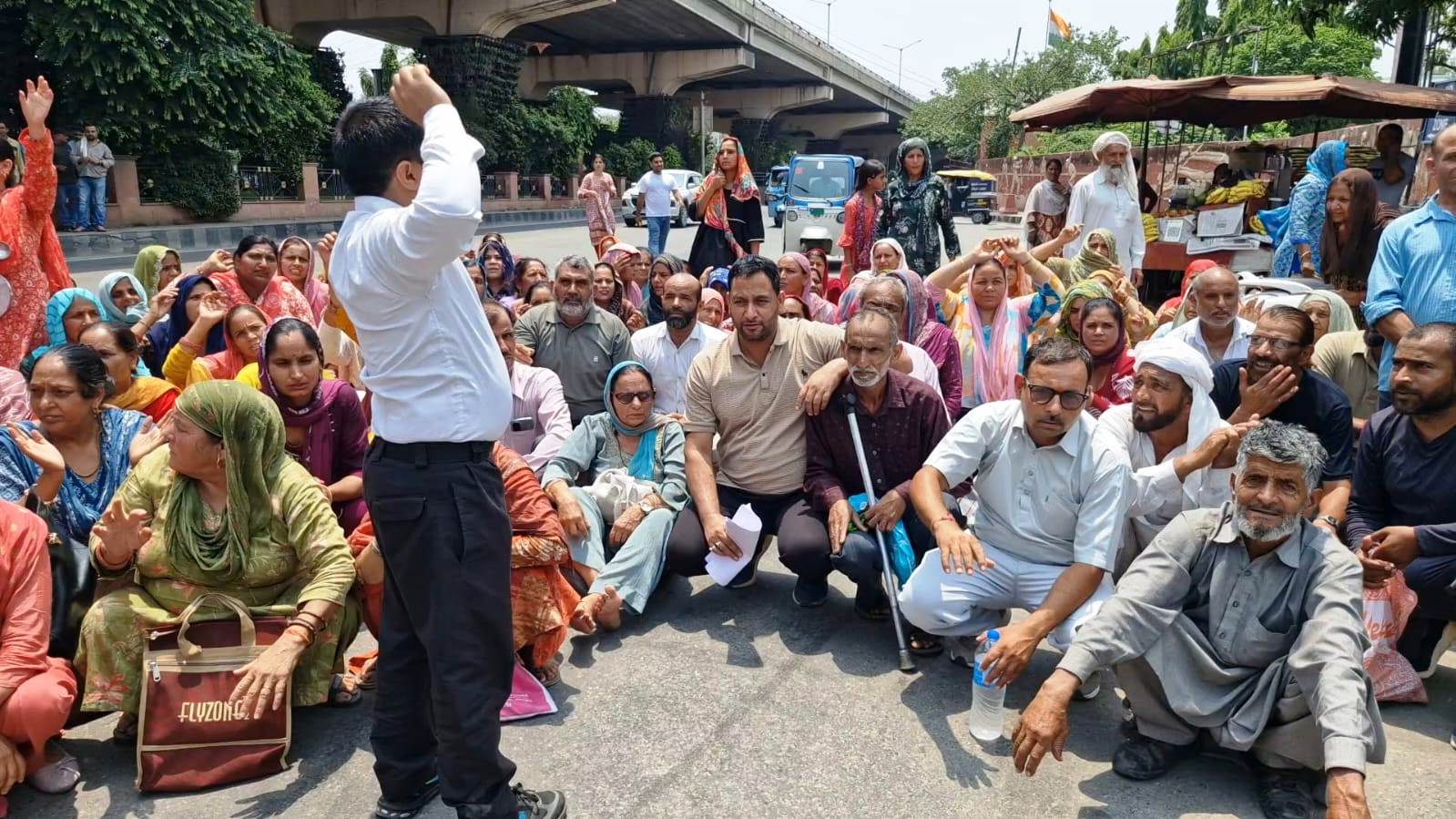 Daily Wagers’ body demands implementation of Minimum Wages Act, regularization in J&K