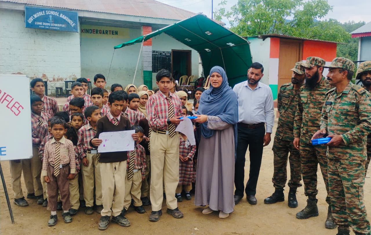 Army organises drawing competition at GMS Latti