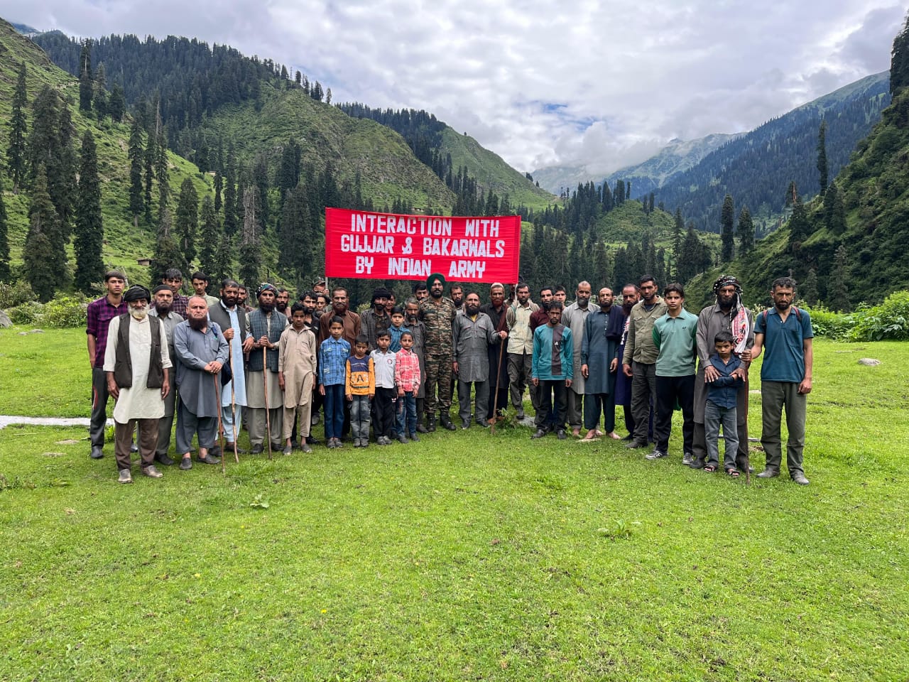 Army orgnanises interaction with Gujjars and Bakkarwals at Kesri Hill