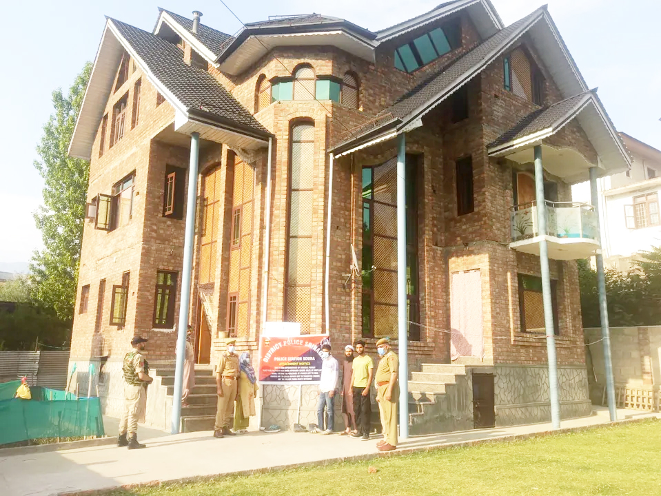 Srinagar Police attaches properties worth Rs 3.5 crore of drug peddlers under NDPS Act