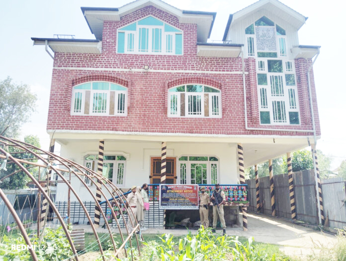 Srinagar Police attaches properties worth Rs 4 Crore under NDPS Act Srinagar Police attaches properties worth Rs 4 Crore under NDPS Act