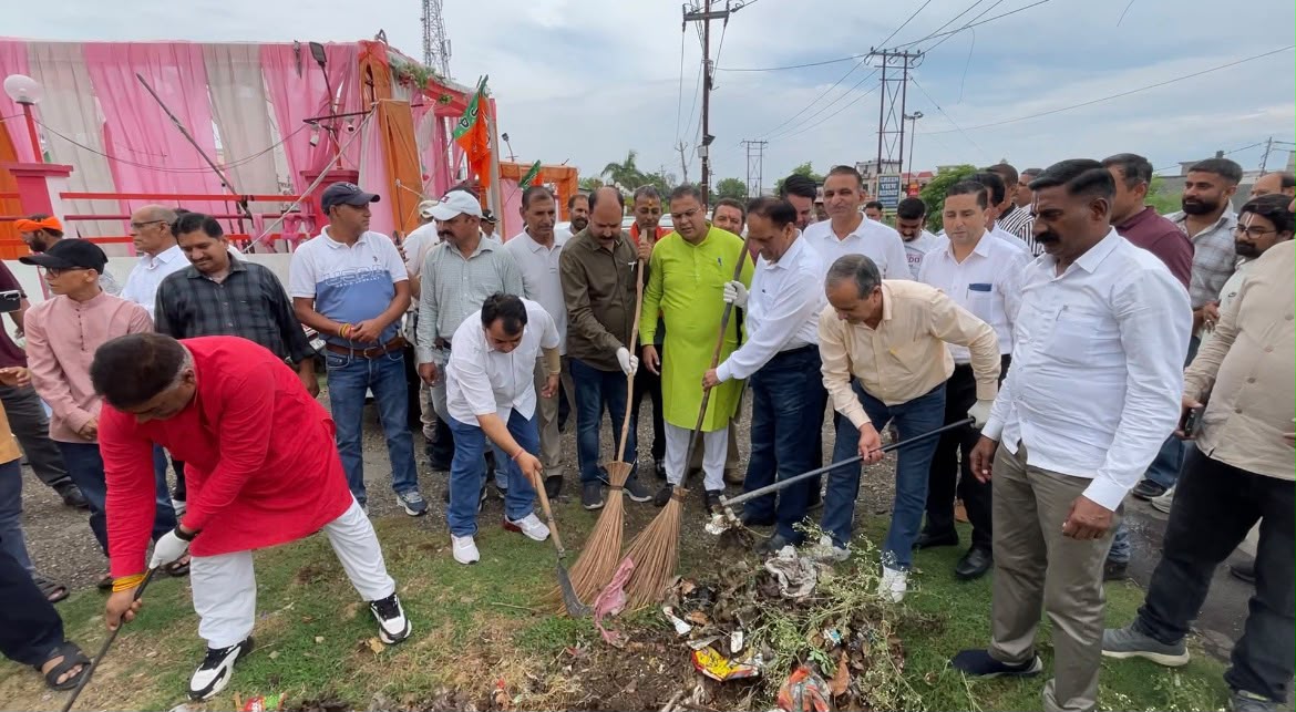 BJP OBC Morcha conducts cleanliness drives across multiple districts under Swachhta Pakhwada