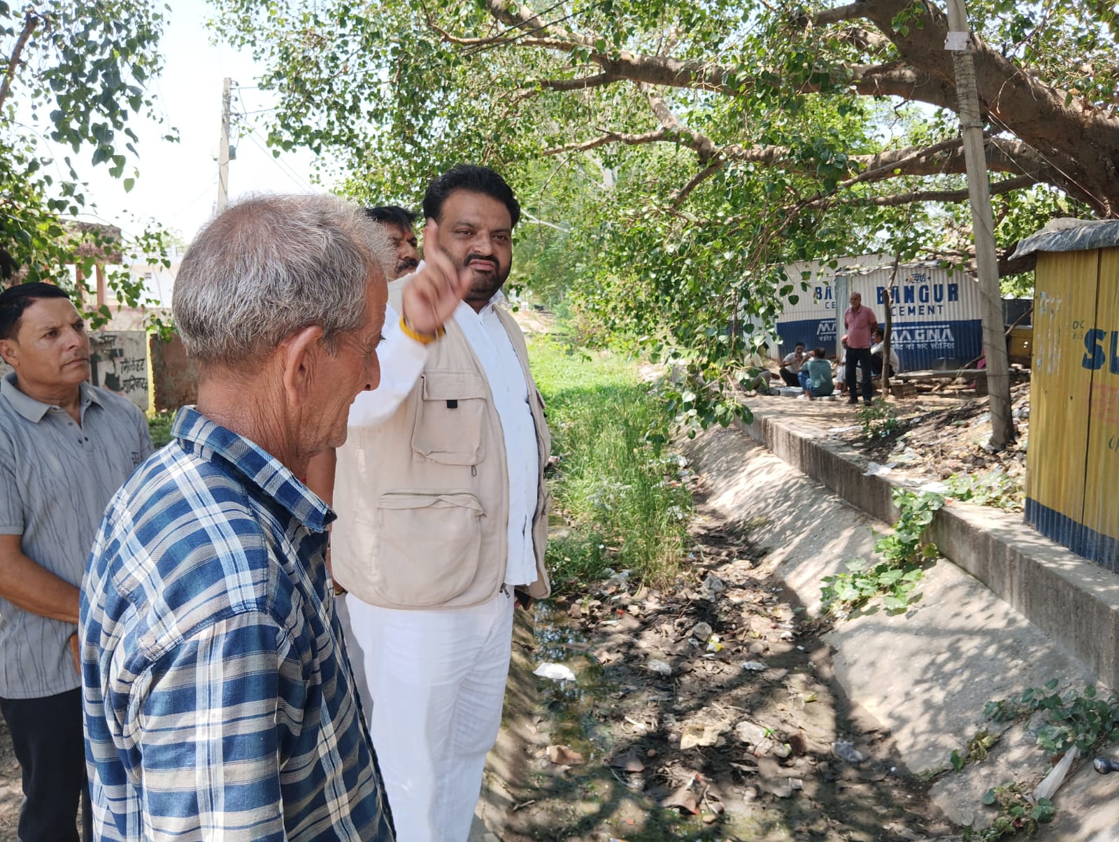 Bharat Priye leads protest against Irrigation Dept Advisory, demands accountability over canal mismanagement