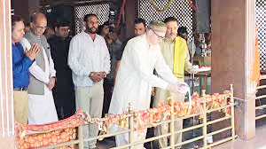 CM Omar Abdullah visits Kheer Bhawani temple in Ganderbal