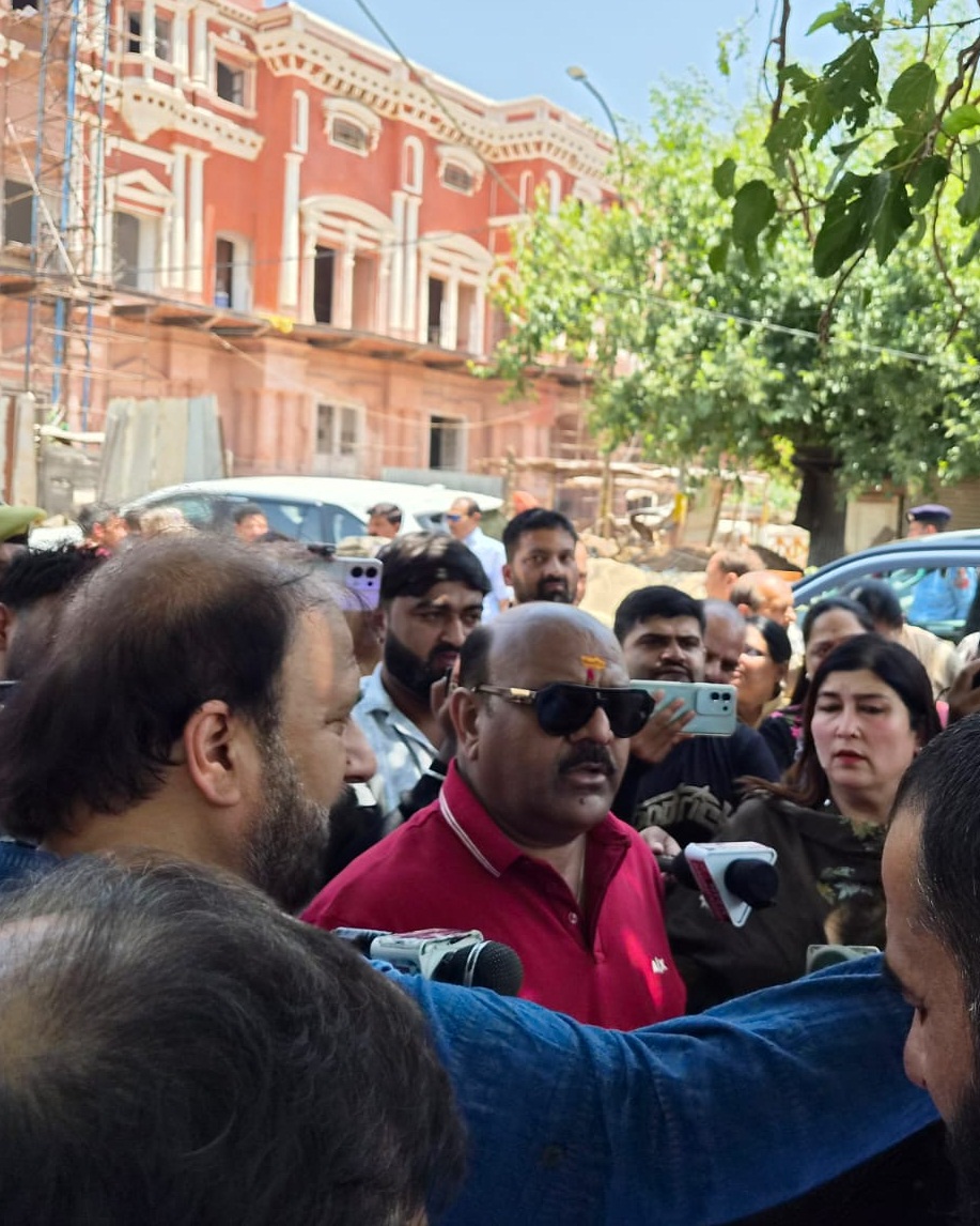 Deputy CM inspects Jeevan Nagar Bridge project, assesses restoration works at Mubarak Mandi Heritage Complex