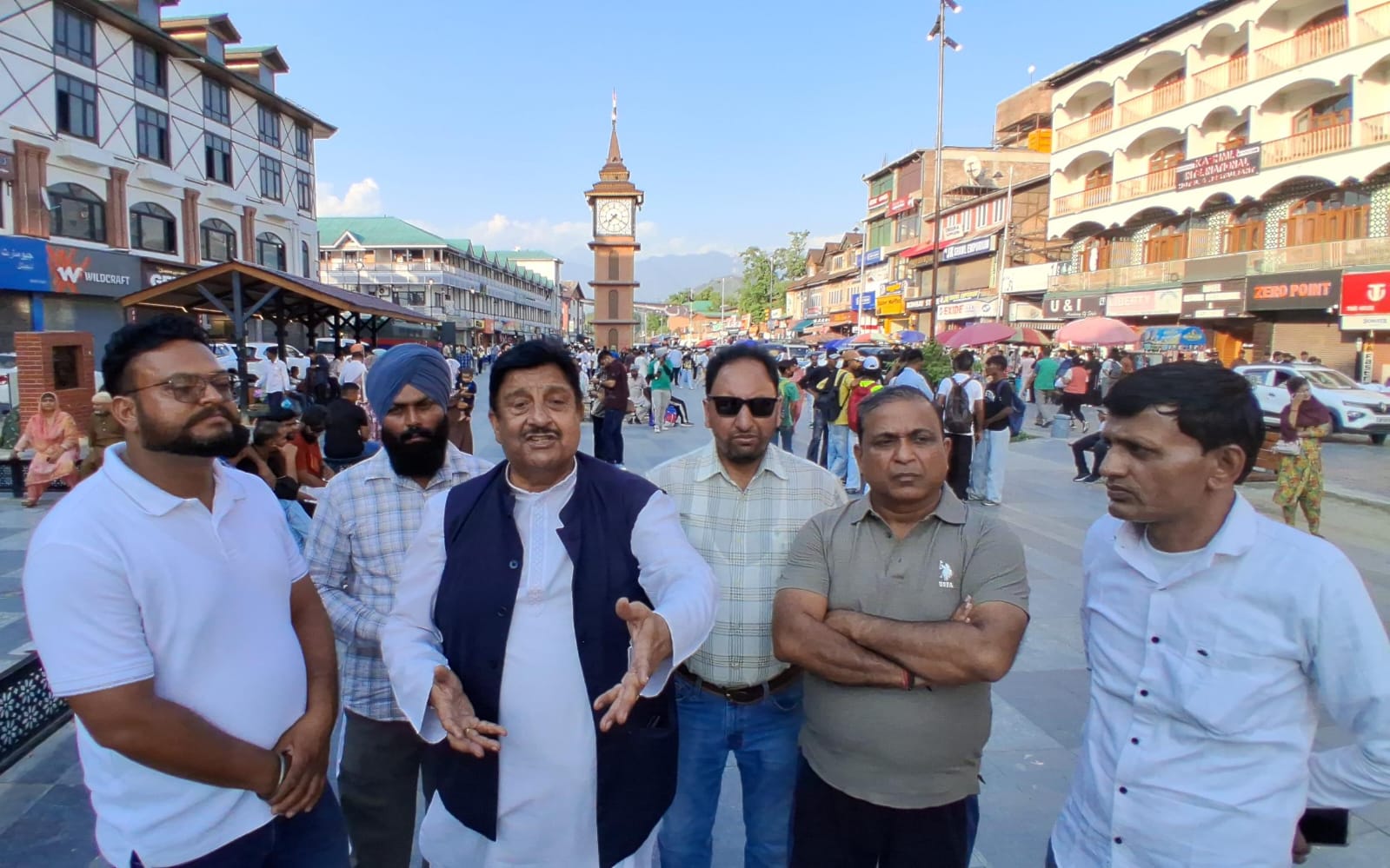 Dimple launches three-day Kashmir Mission, calls for united struggle to restore J&K Statehood