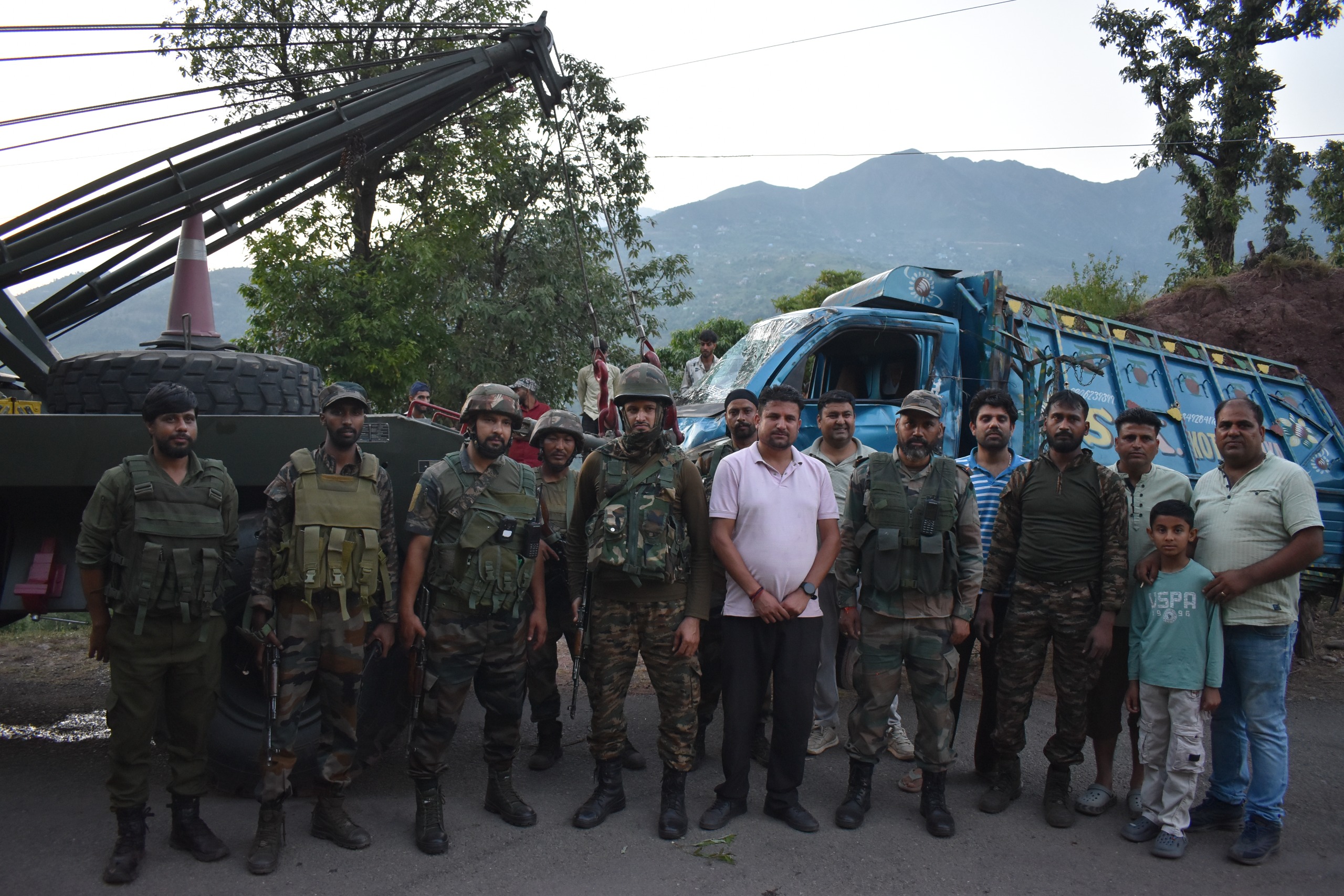 Army Successfully Recovers TATA Commercial Vehicle From Shahpur village, Rajouri
