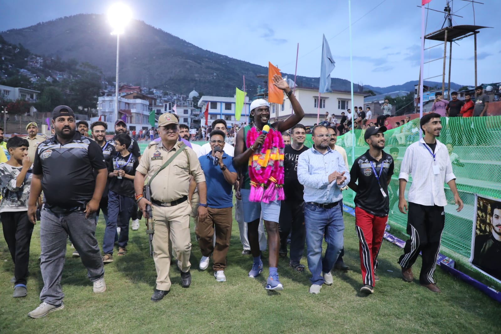 Int’l Cricket icon Christopher Mpofu arrives in Doda, adds global charm to 16th Gufran Memorial T-20 Championship