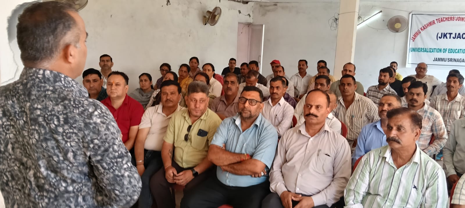JKTJAC holds monthly meeting in Udhampur, seeks resolution of teachers’ pending issues