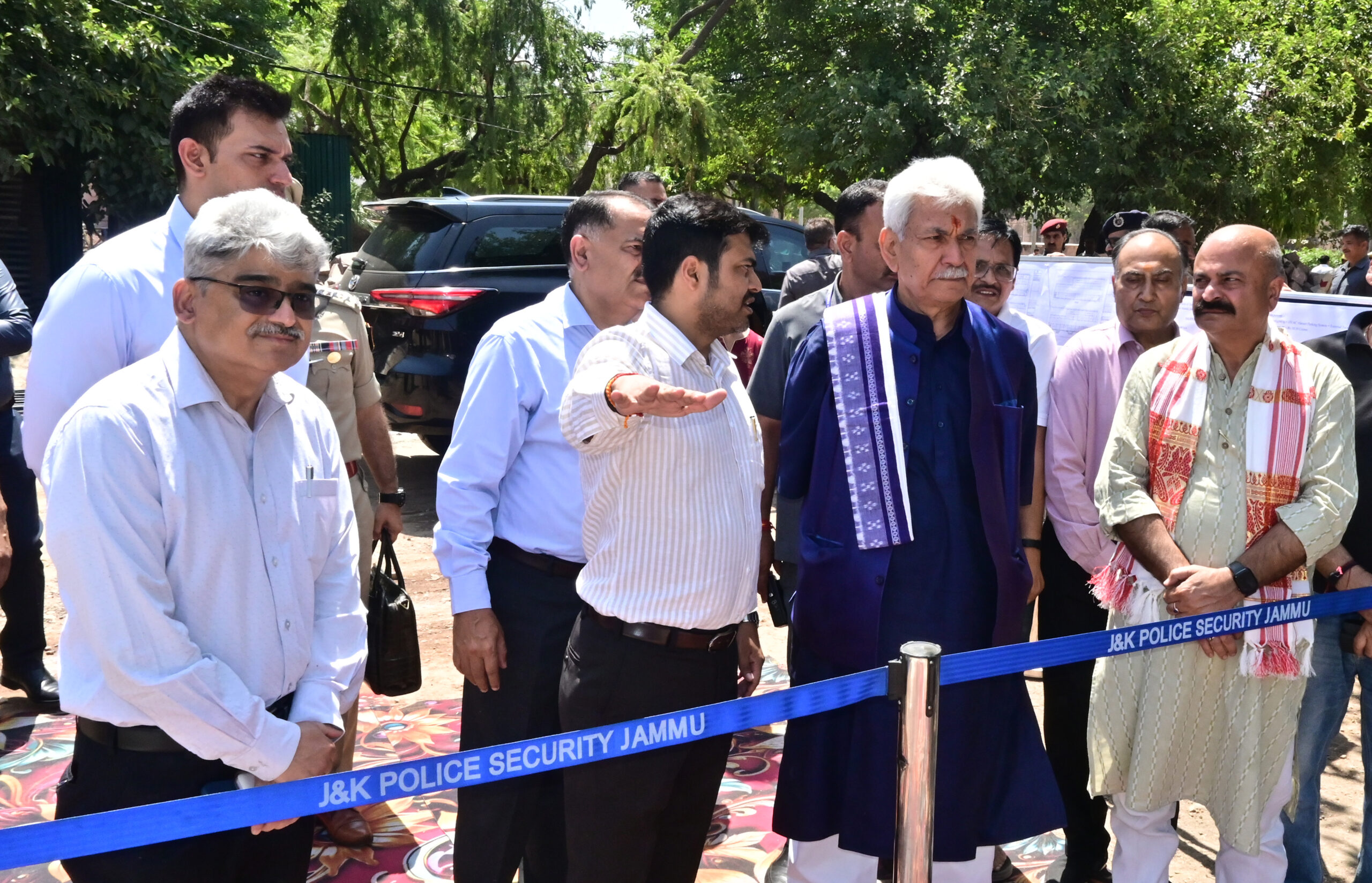 LG visits Mubarak Mandi Heritage Complex in Jammu, Inspects damage to ancient temple LG visits Mubarak Mandi Heritage Complex in Jammu, Inspects damage to ancient temple