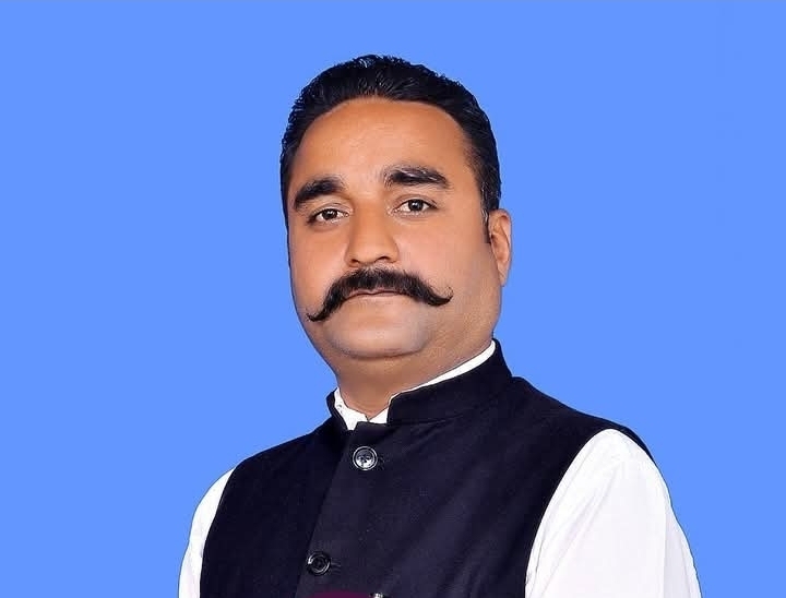 LPG price hike adds to public distress: Narinder Sharma