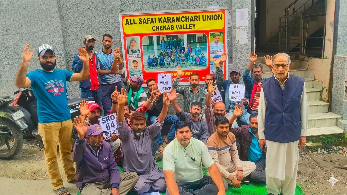 NGO extends full support to agitating Safai Karamcharies in Bhadarwah; slams administrative apathy over unpaid wages