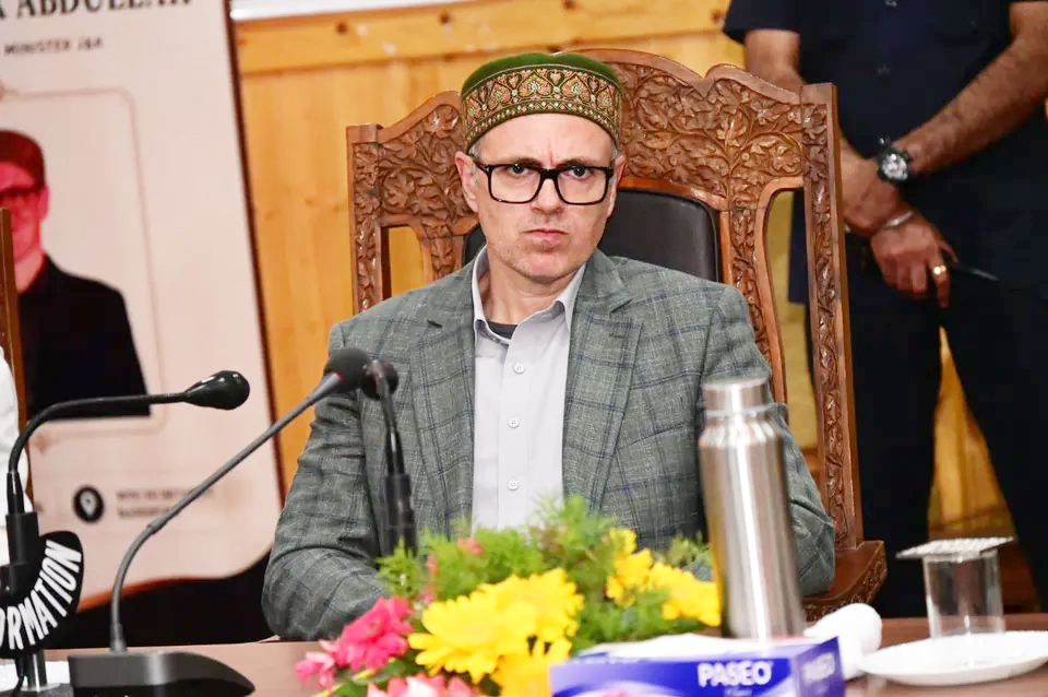 ‘Will do whatever is possible’: CM Abdullah after taking Bandipora’s developmental review