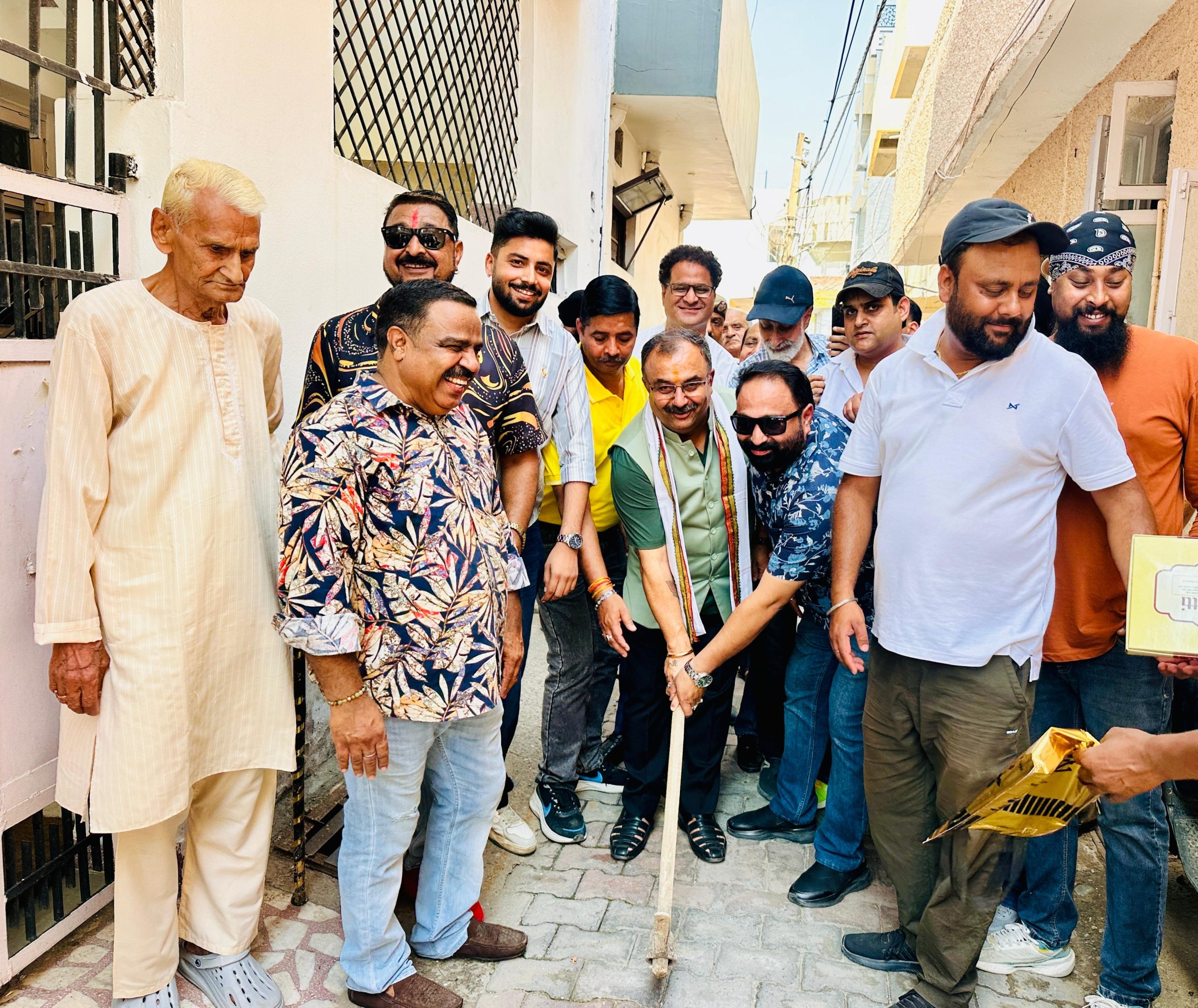 Randhawa launches lane & drain construction work in Nanak Nagar