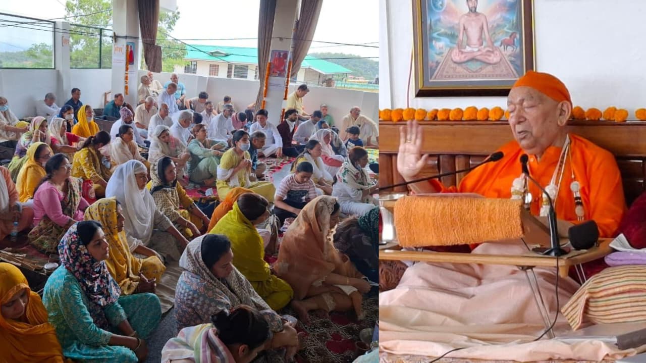 Realization of divine comes through Vedic knowledge, devotion and meditation: Swami Ram Swarup Ji