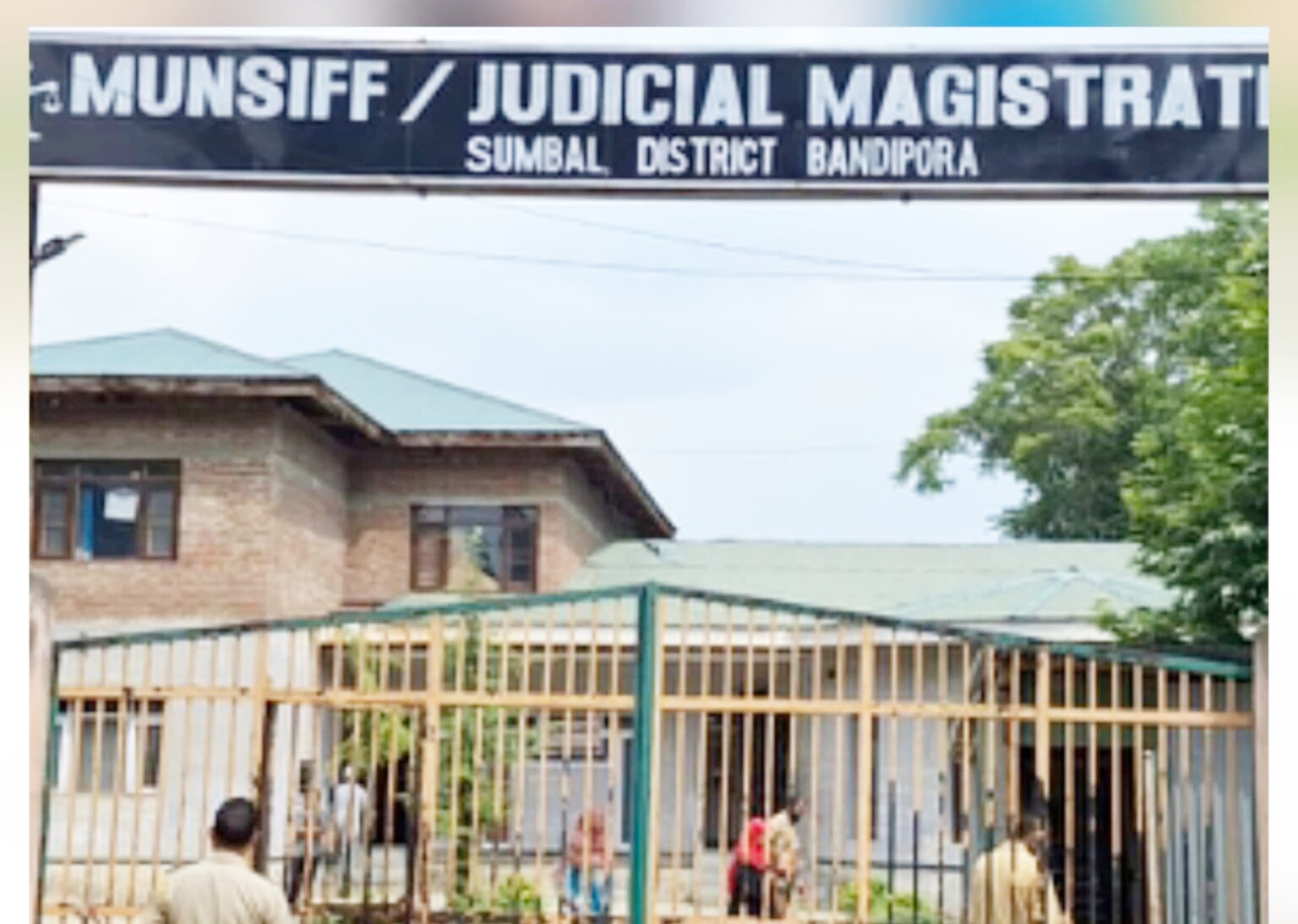 Court convicts man in Rs 7 Lakh cheque bounce case, Awards Rs 10 Lakh compensation