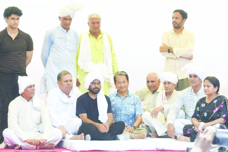 CJP protest in Delhi: Wangchuk begins indefinite hunger strike at Jantar Mantar; khap leaders join sit-in