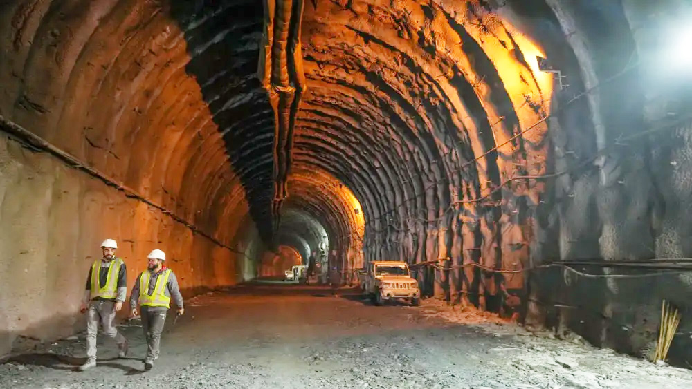 Zojila Tunnel nears historic breakthrough; Gadkari to attend ceremony Zojila Tunnel nears historic breakthrough; Gadkari to attend ceremony