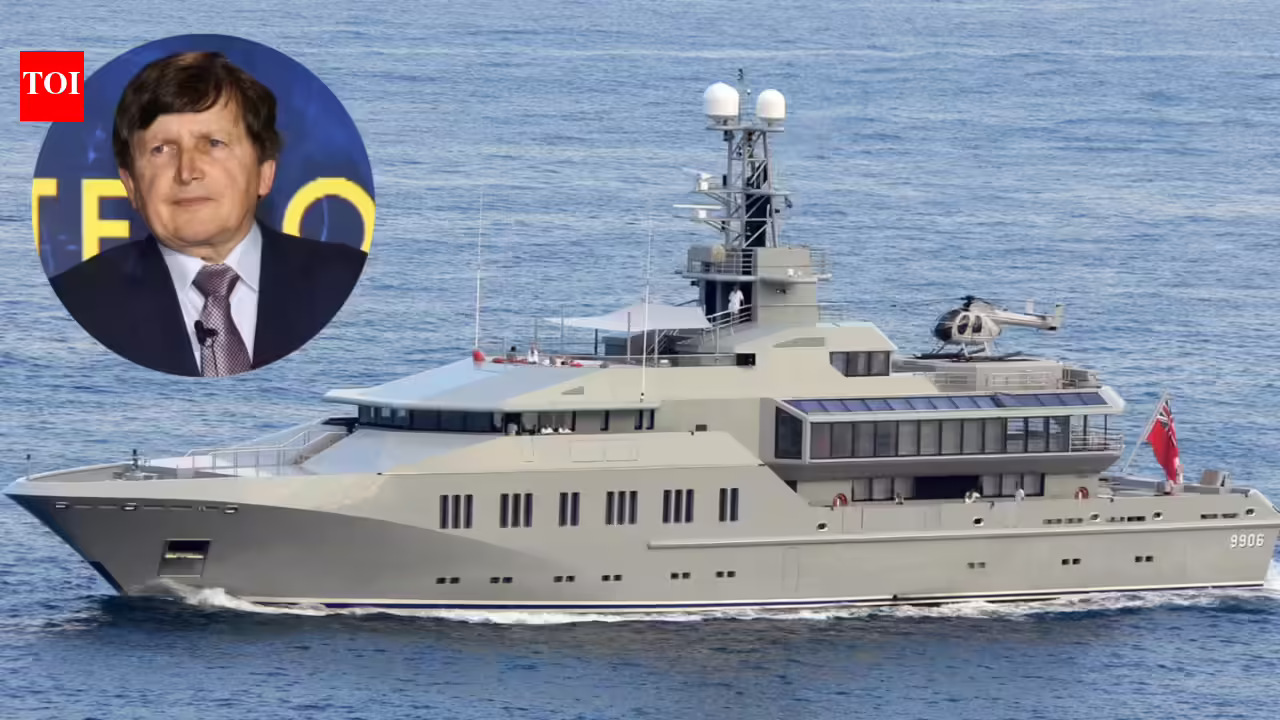 New York: This tech billionaire lived six months a year on his 233-foot superyacht to avoid paying property taxes on land in California and New York New York: This tech billionaire lived six months a year on his 233-foot superyacht to avoid paying property taxes on land in California and New York