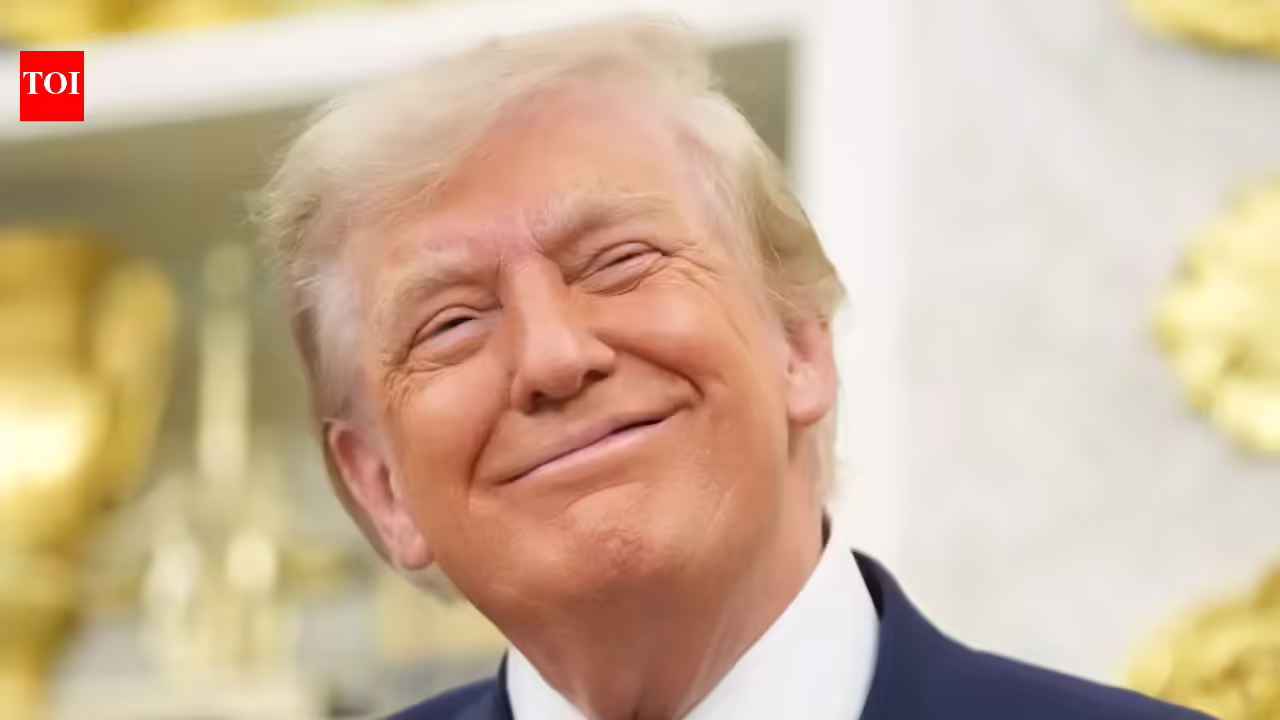 ‘People will pay because they have to’: Trump Media pitches 0,000 monthly fee for faster Truth Social posts ‘People will pay because they have to’: Trump Media pitches 0,000 monthly fee for faster Truth Social posts