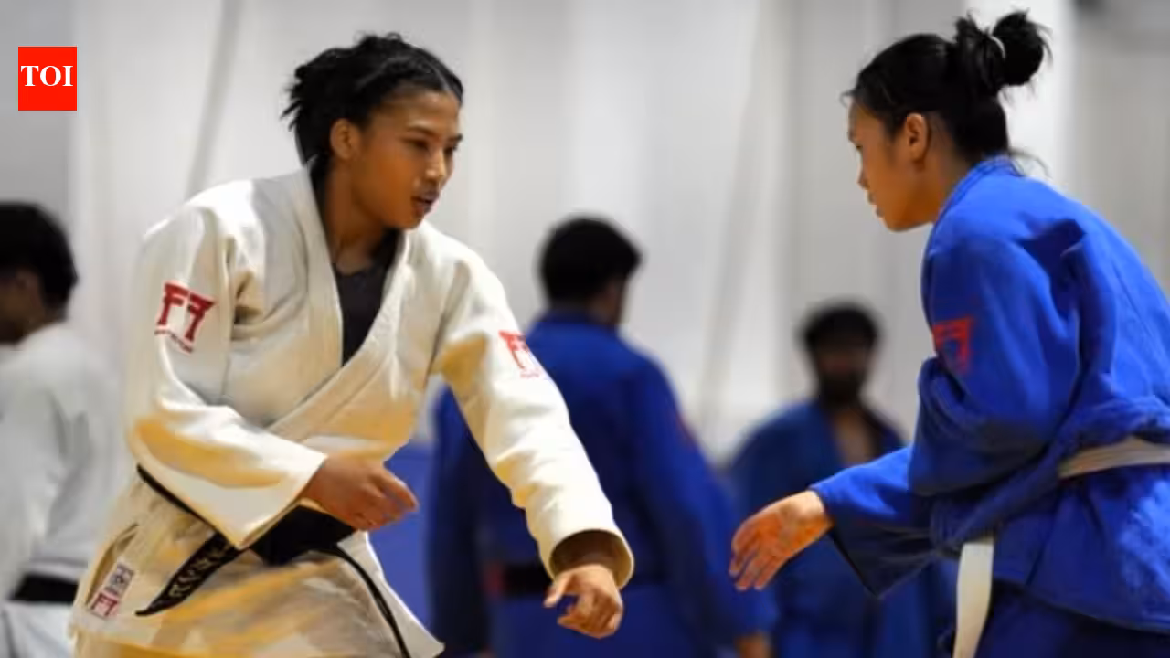 From three-day train journeys to CWG, Inunganbi Takhellambam’s long road to Glasgow | Commonwealth Games News From three-day train journeys to CWG, Inunganbi Takhellambam’s long road to Glasgow | Commonwealth Games News