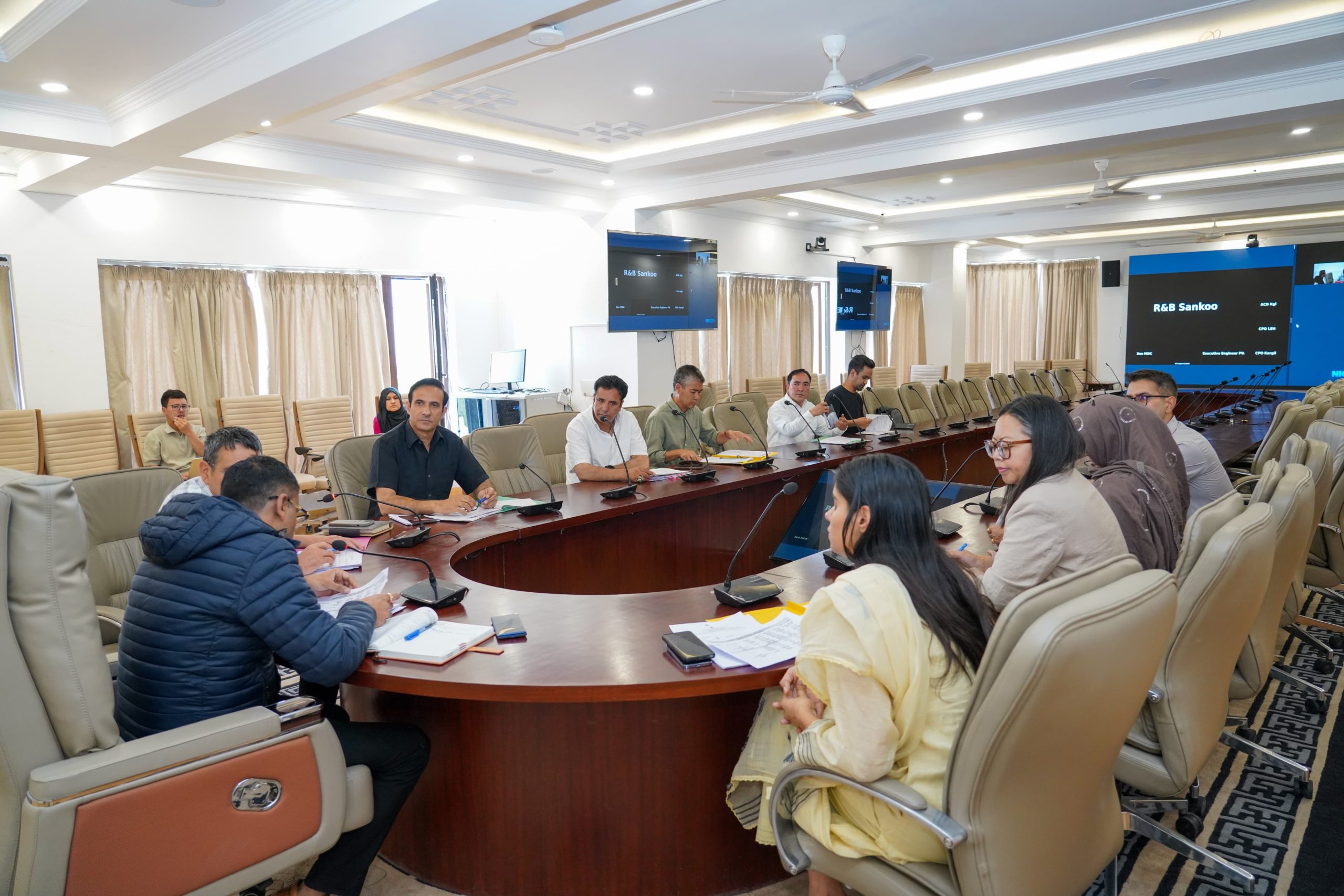 Administrative Secretary reviews implementation of SDP and State Sector Schemes
