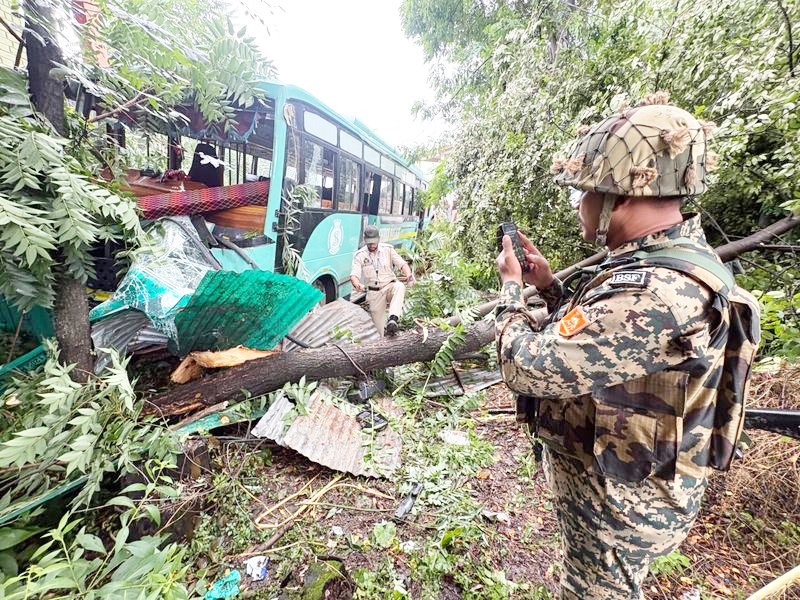 Four BSF personnel sustain minor injuries after bus hits electric pole