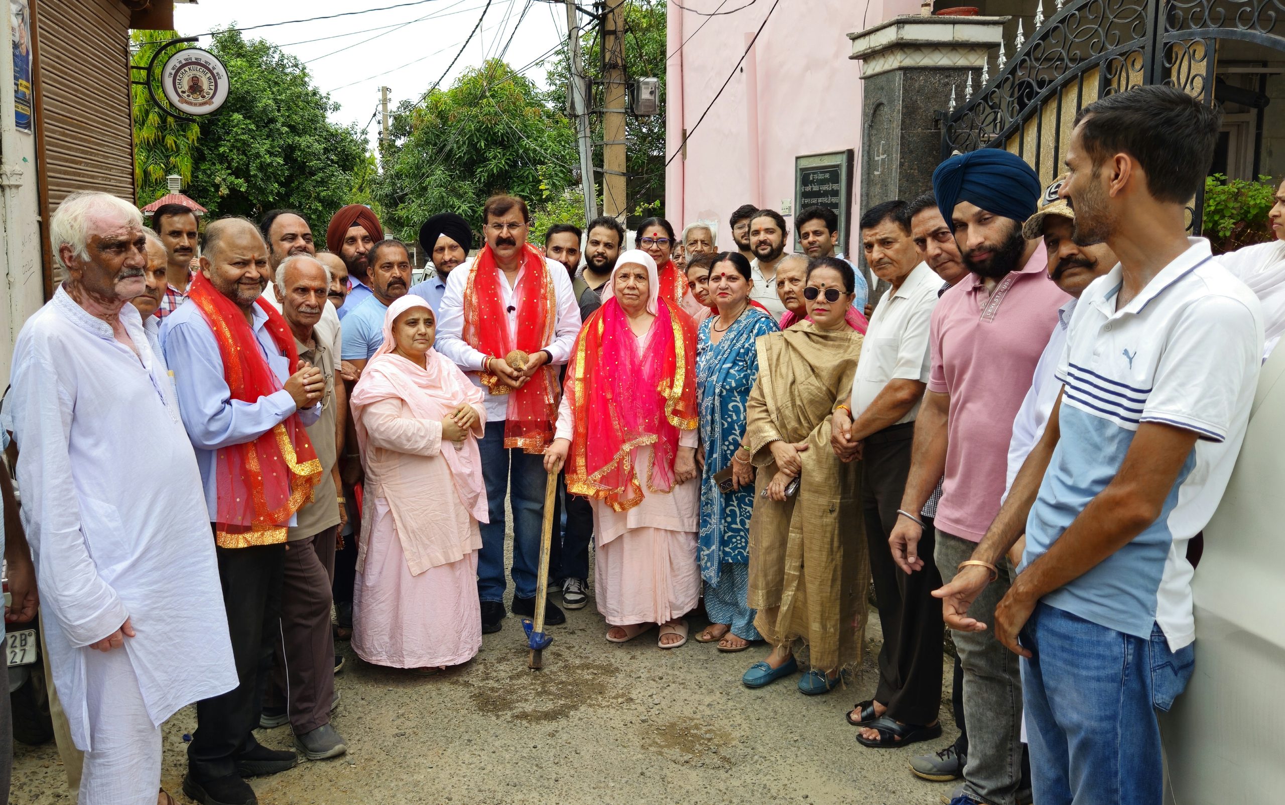 Arvind Gupta inaugurates Rs 25 lakh Lane & Drain development works in Ward 25