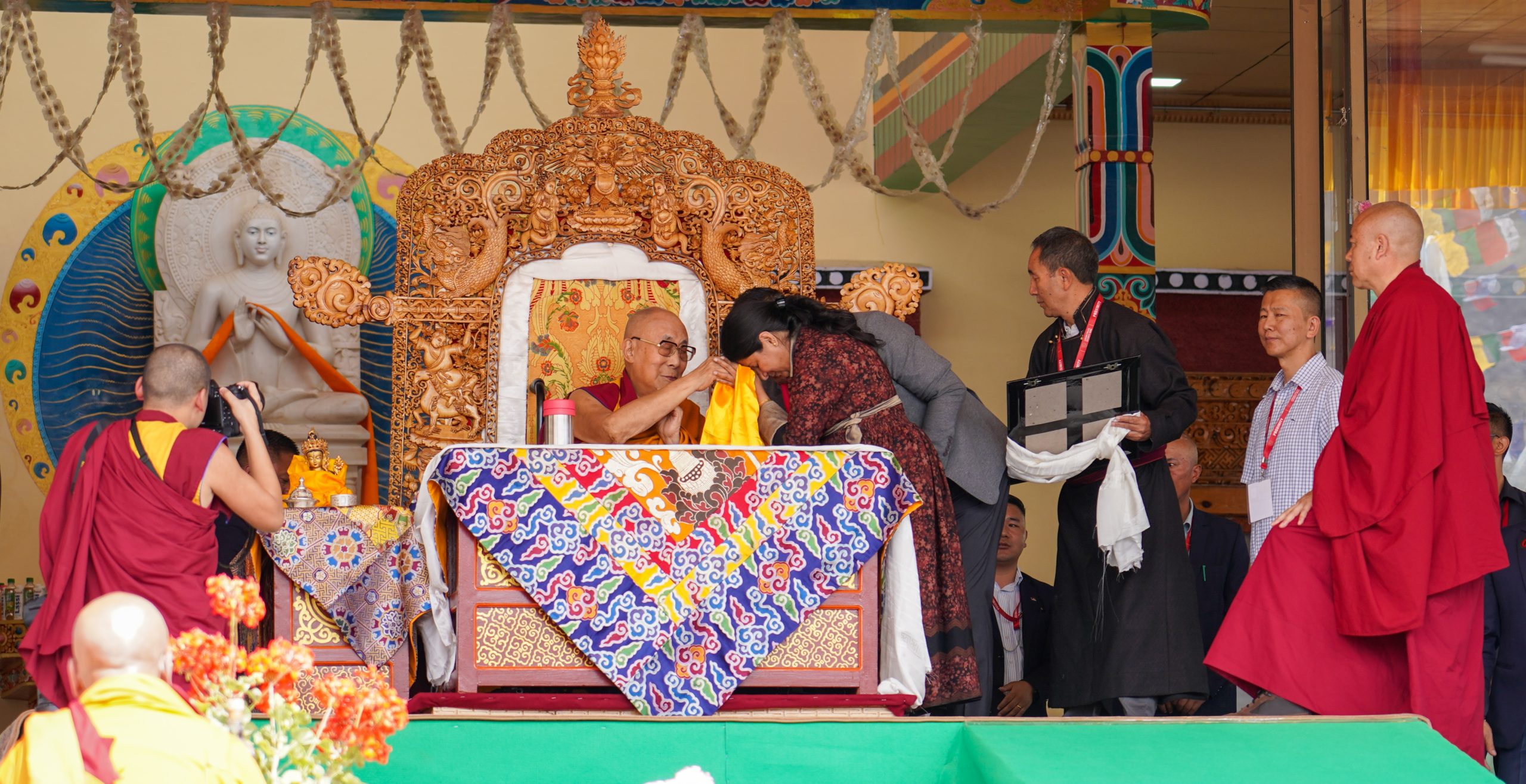 Bhanu Prabha honoured by 14th Dalai Lama for transforming government school education in Ladakh