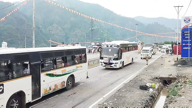 Amarnath yatra: 7th batch of over 9,800 pilgrims leaves Jammu