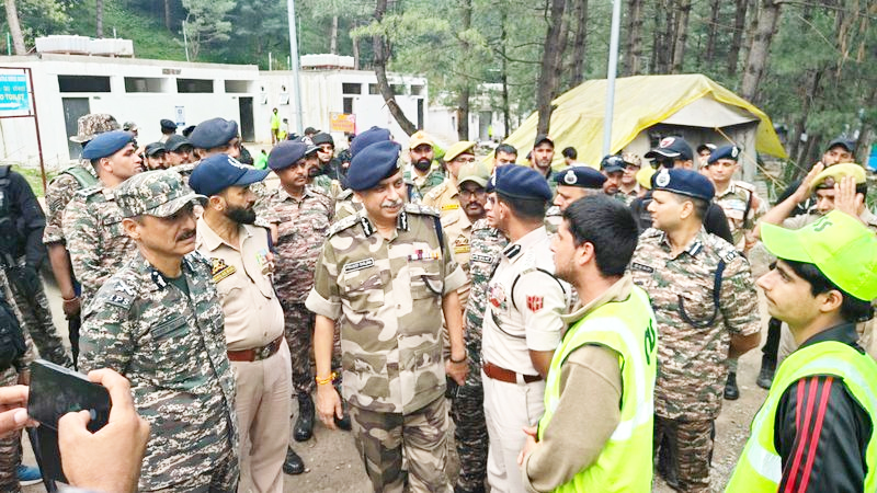 Amarnath Yatra | CISF DG stresses high vigilance during Pahalgam Security review
