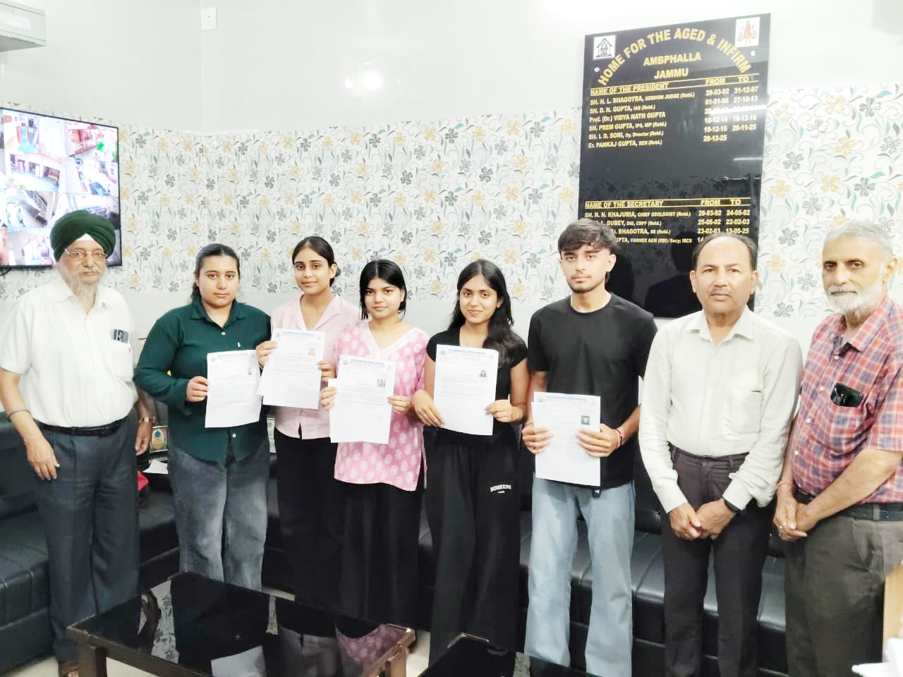 Five university students successfully complete Social Internship at Home for the Aged & Infirm