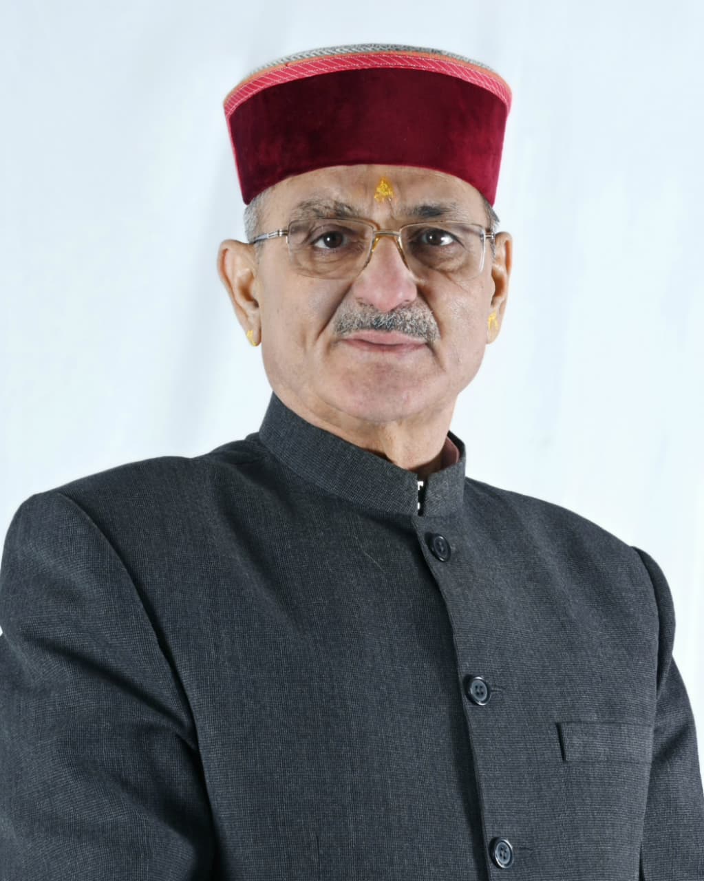 HP Governor condemns terrorist attack in Anantnag; pays tribute to martyred policeman