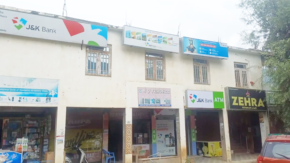 Police file FIR after attempted robbery at J&K Bank branch in Banihal