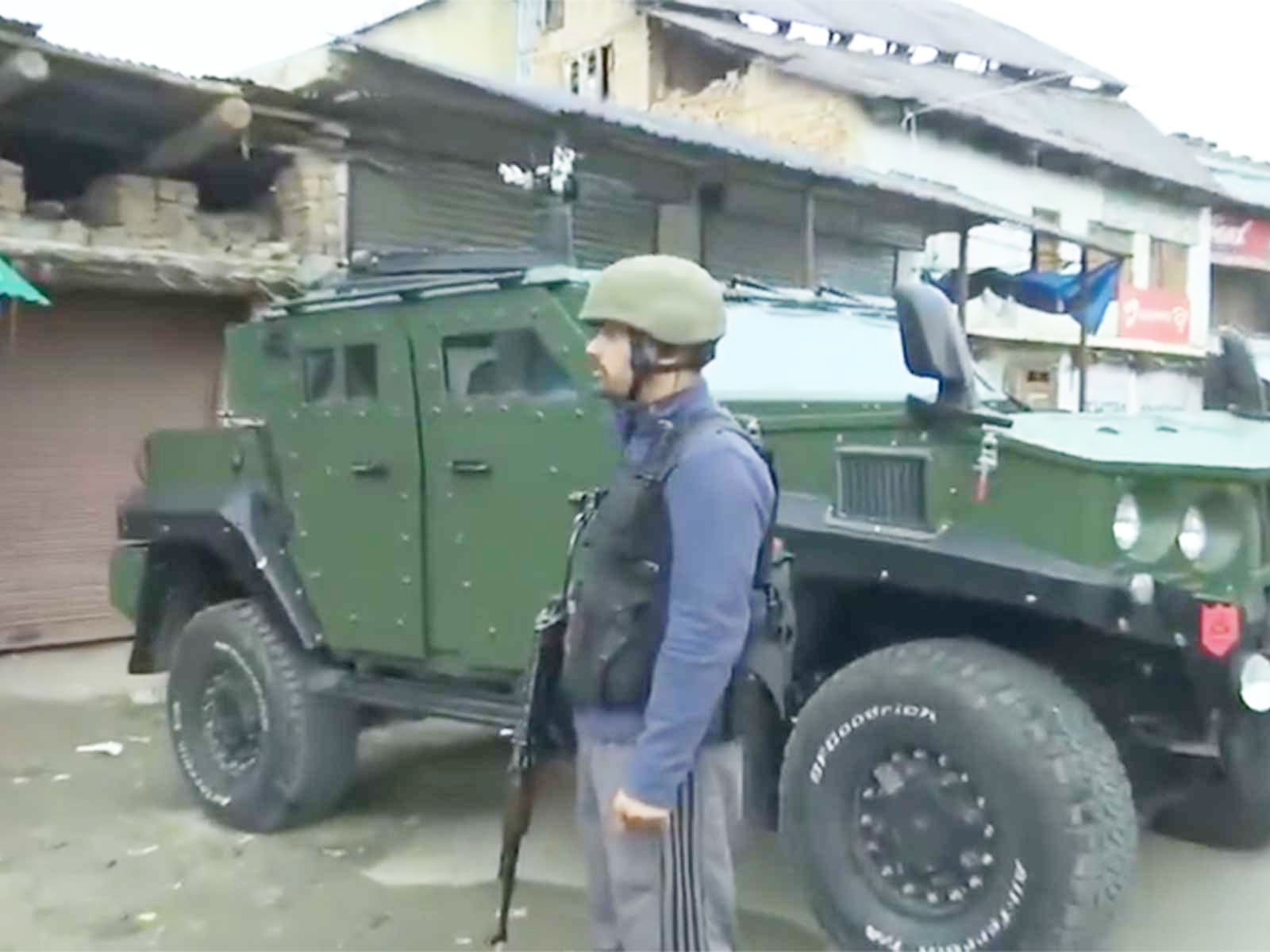 Migrant worker injured in Kulgam terror attack succumbs; Toll 2