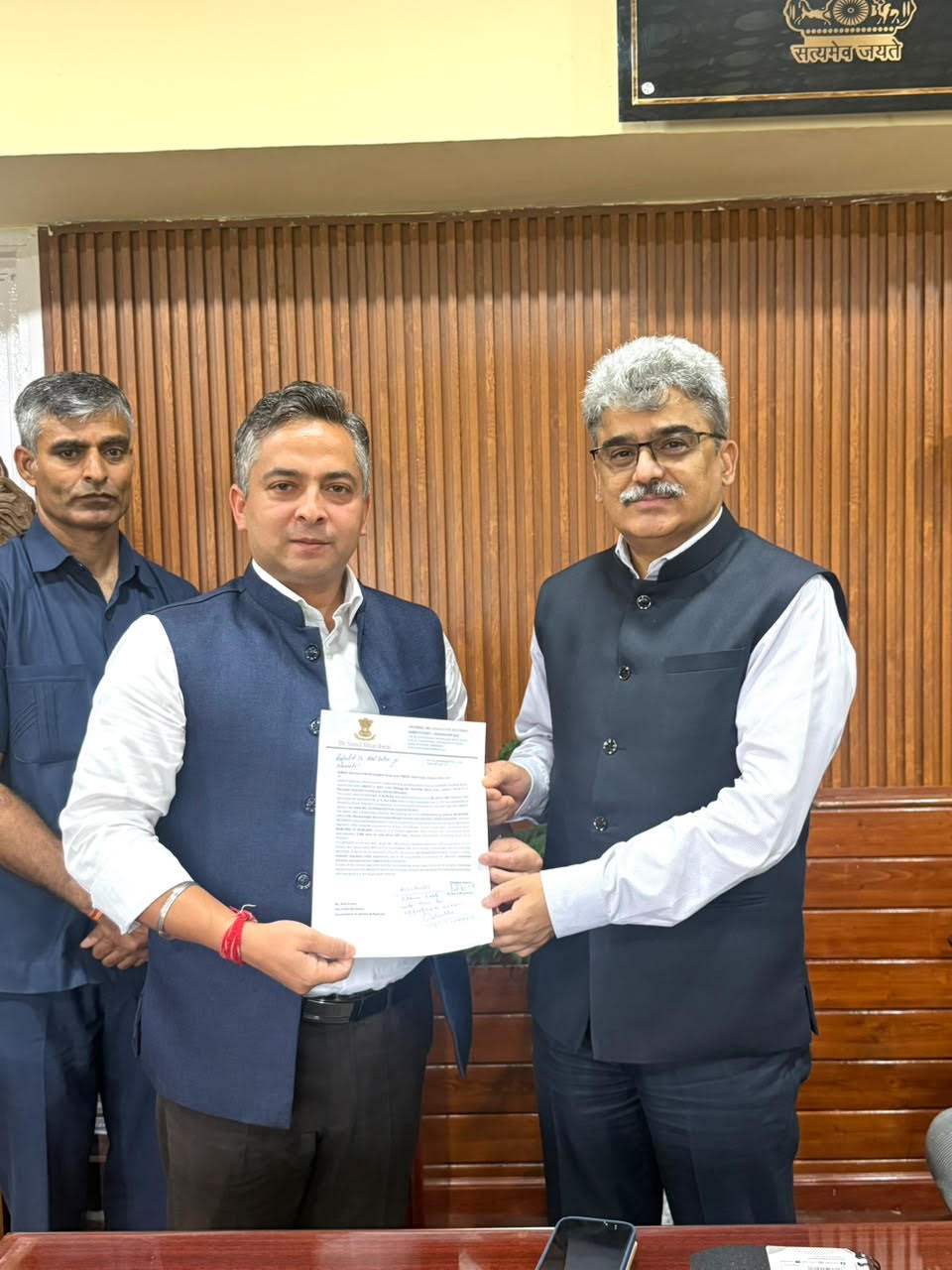 MLA Ramnagar meets Chief Secretary; seeks early approval of Kirchi–Seojdhar road project