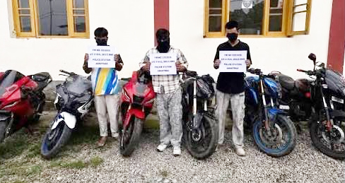 South Kashmir Police bust organised motorcycle theft racket, Recover bikes