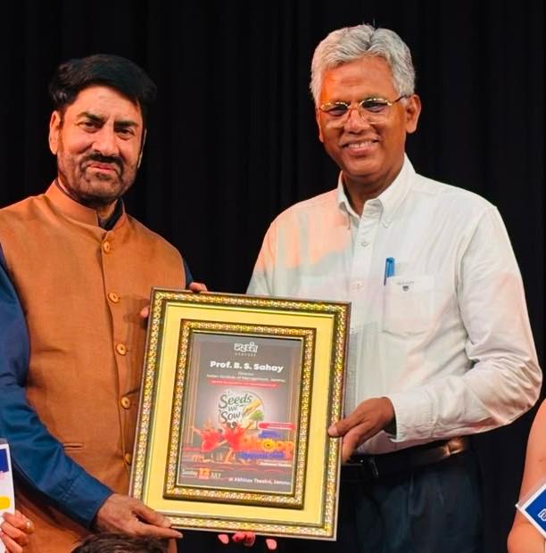 Natrang honours Director IIM Jammu for Integrating Arts into Management Education