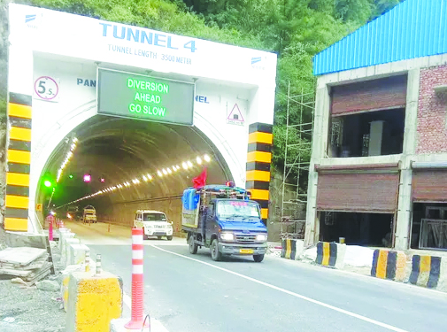 15th batch of 5200 Shri Amarnath Yatra Pilgrims leaves Jammu under tight security