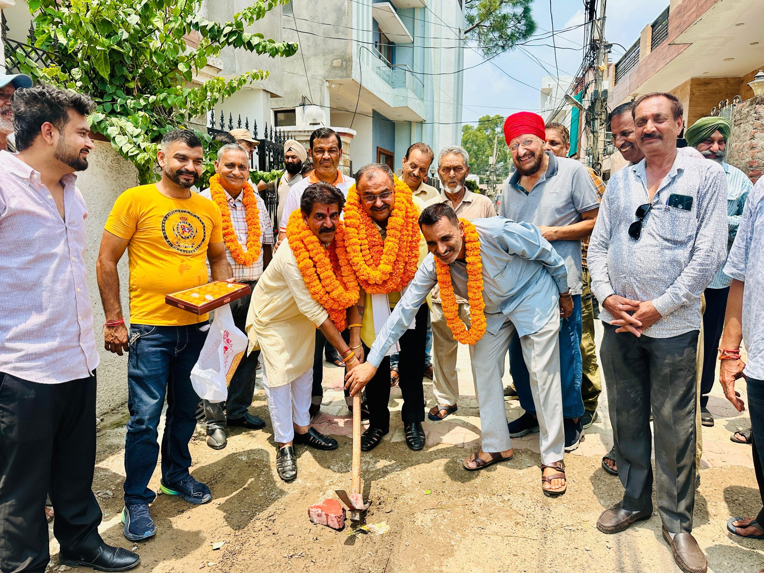 Randhawa launches upgradation of lane and drain in Trikuta Nagar